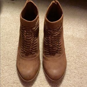 Fergalicious brown zip up booties